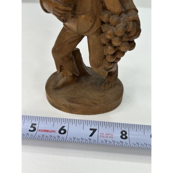 Vintage 1960’s Brown Wood Hand Carved German Oberammergau Boy Holding Grapes - Picture 8 of 9